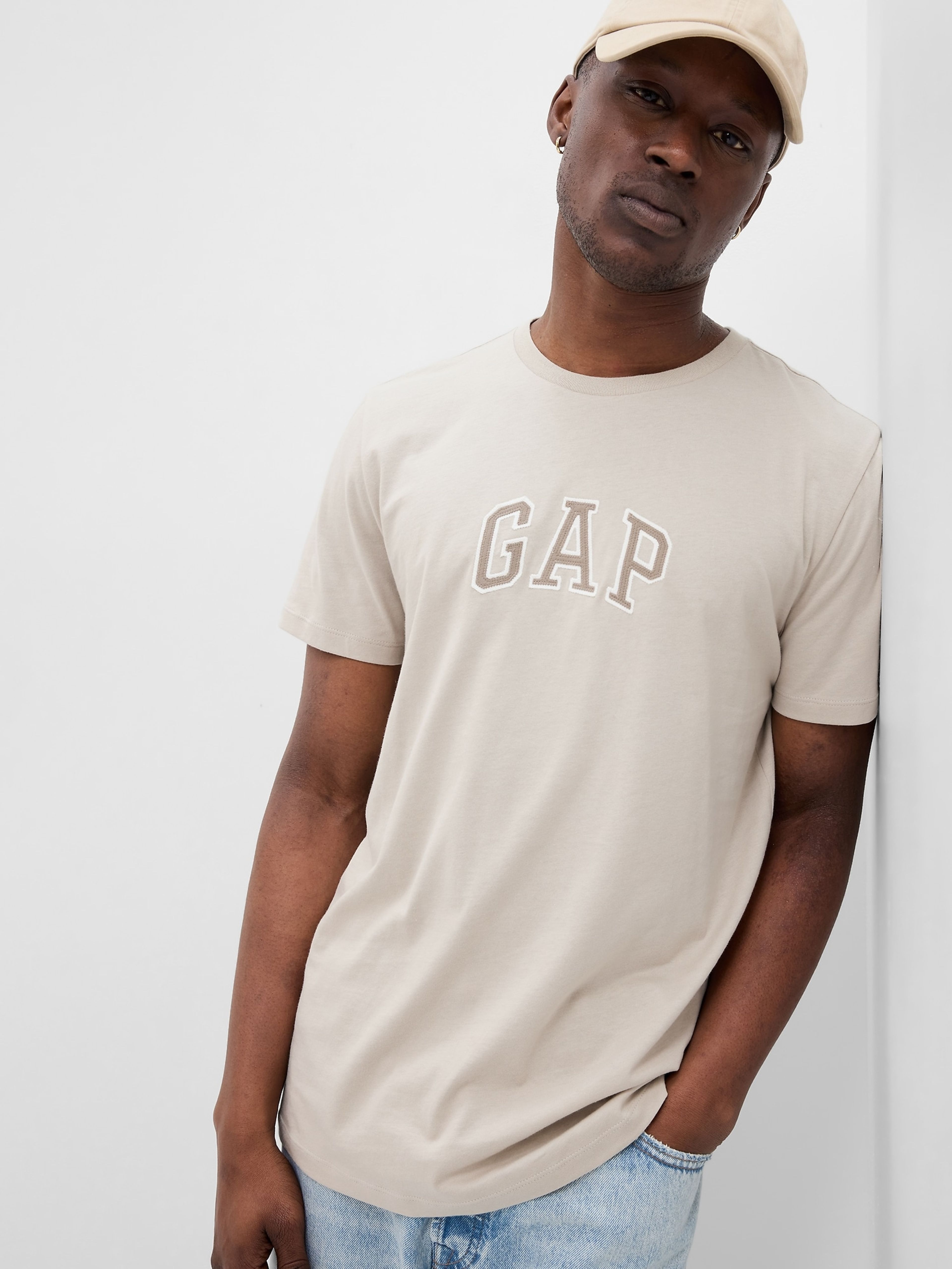 T-Shirt mit GAP Logo