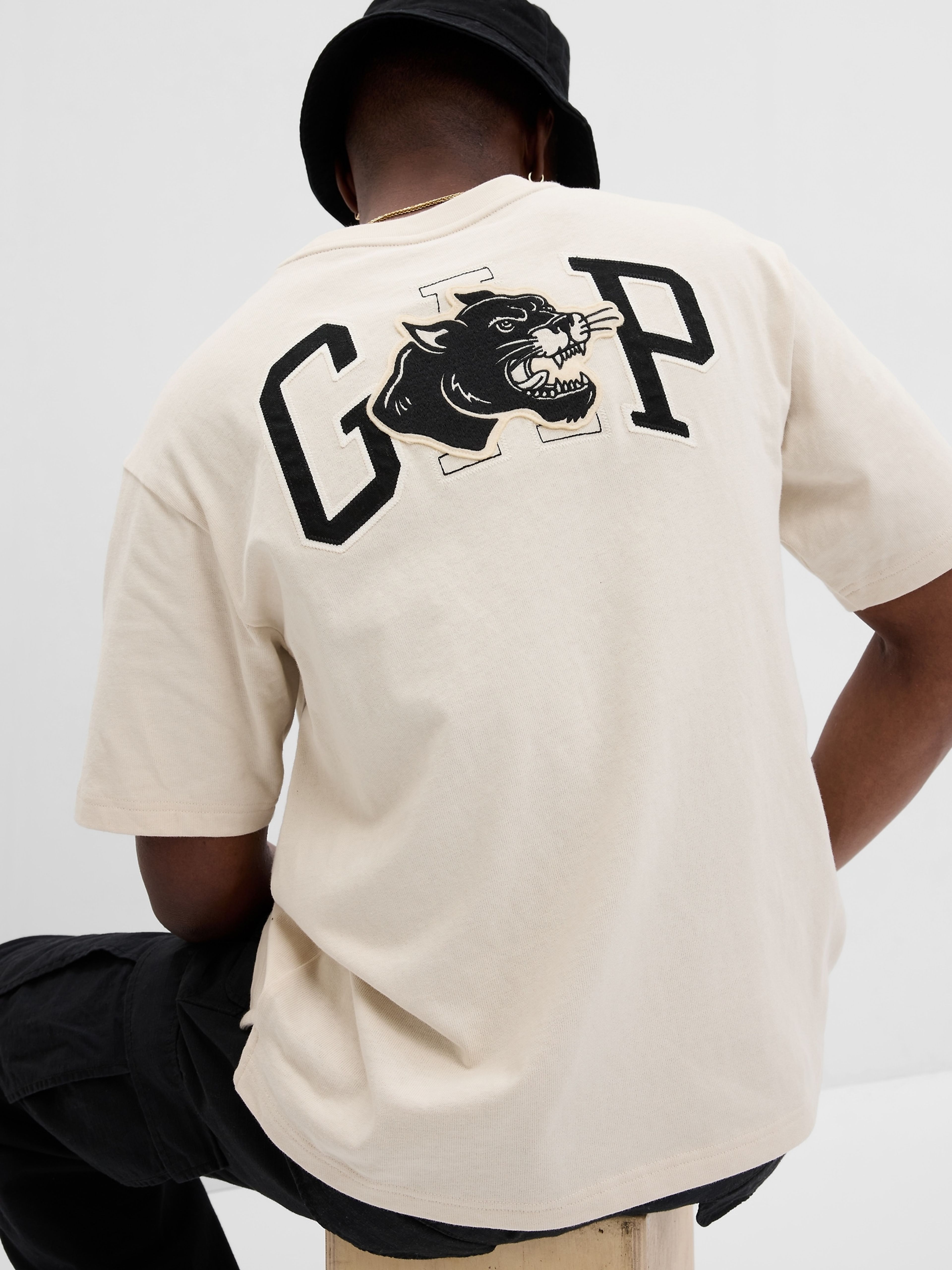 T Shirt GAP Brooklyn Circus GAP.at