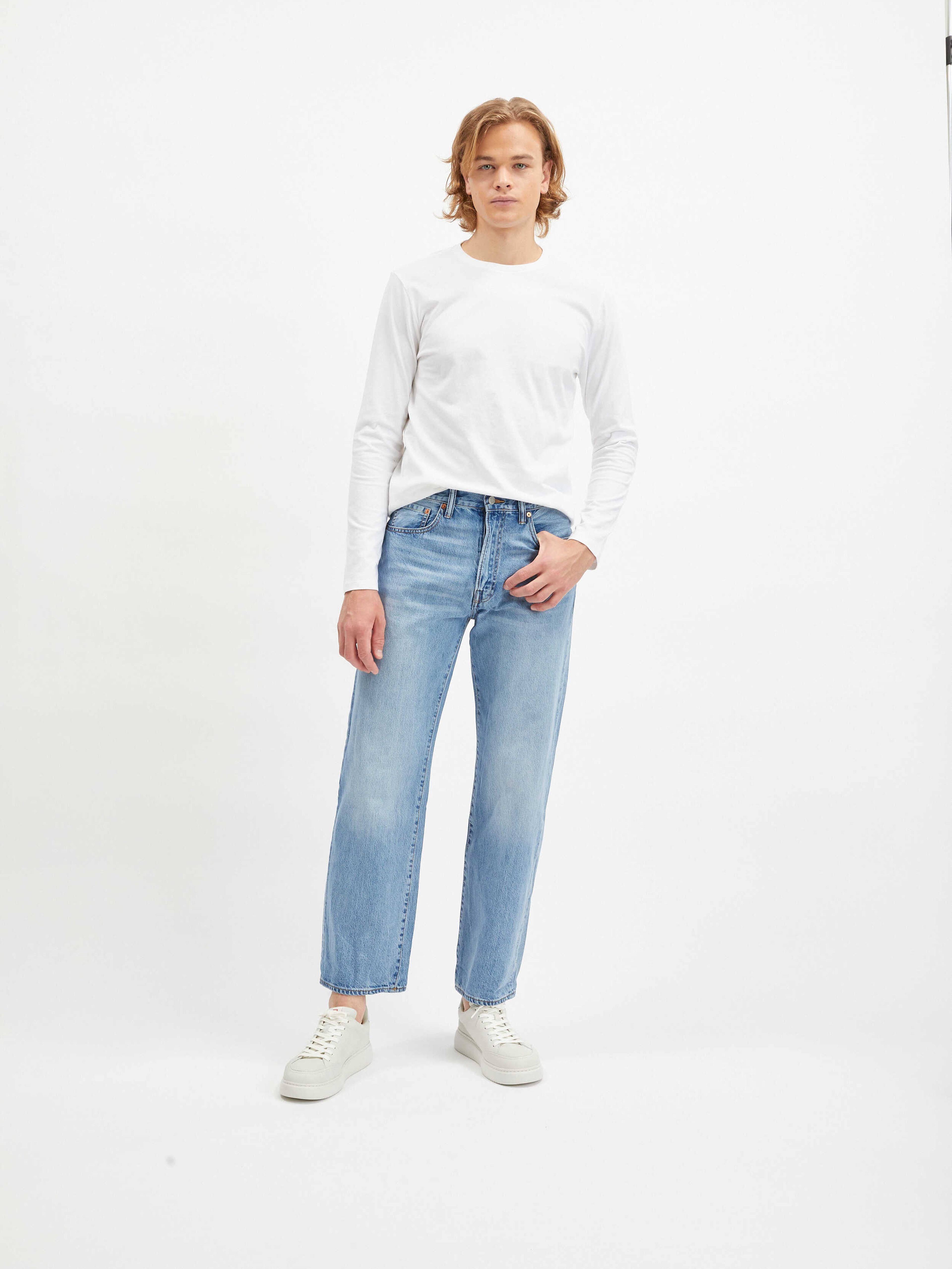 Szerokie jeansy typu loose
