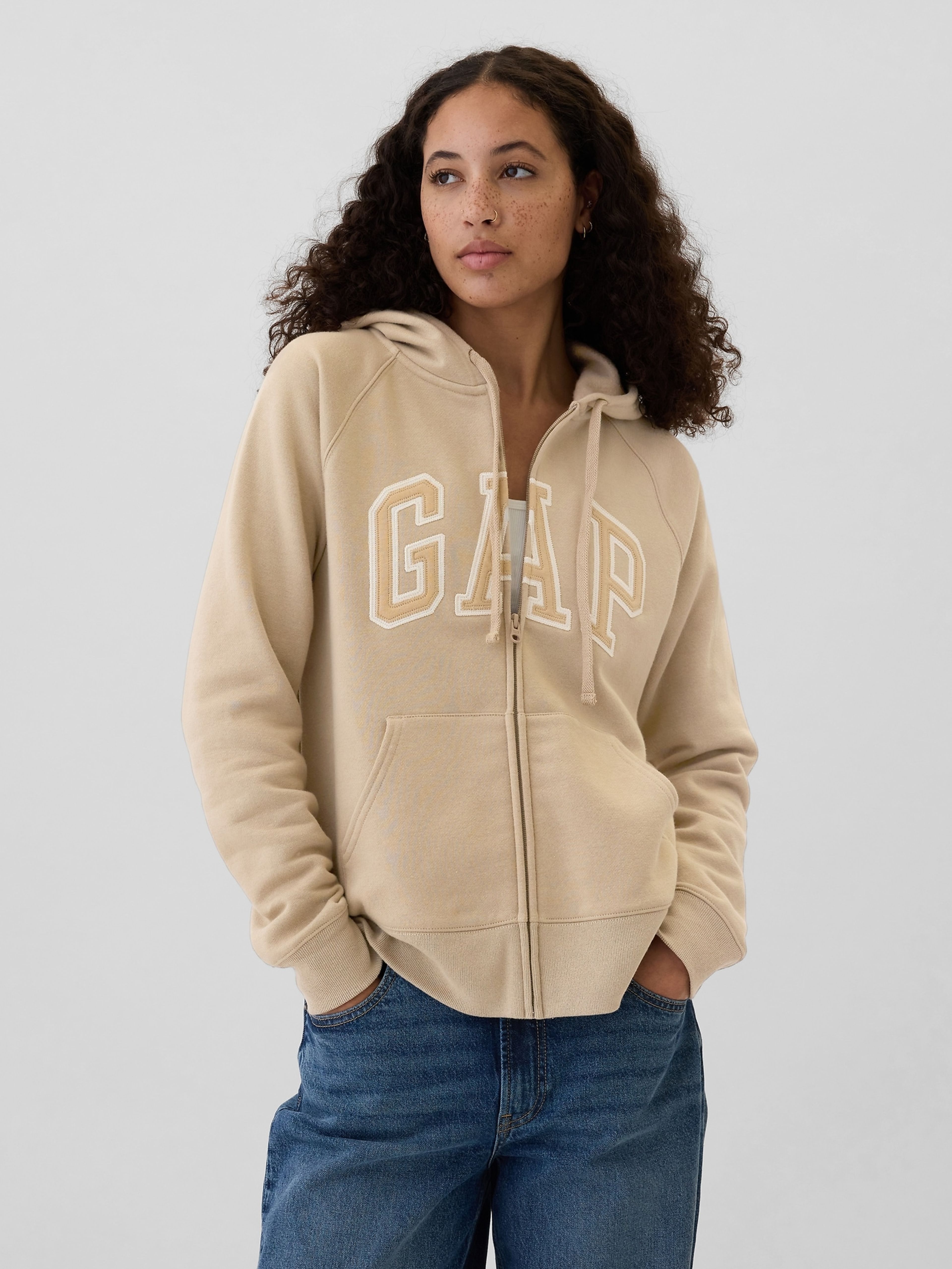 Sweatjacke mit Reißverschluss und Logo