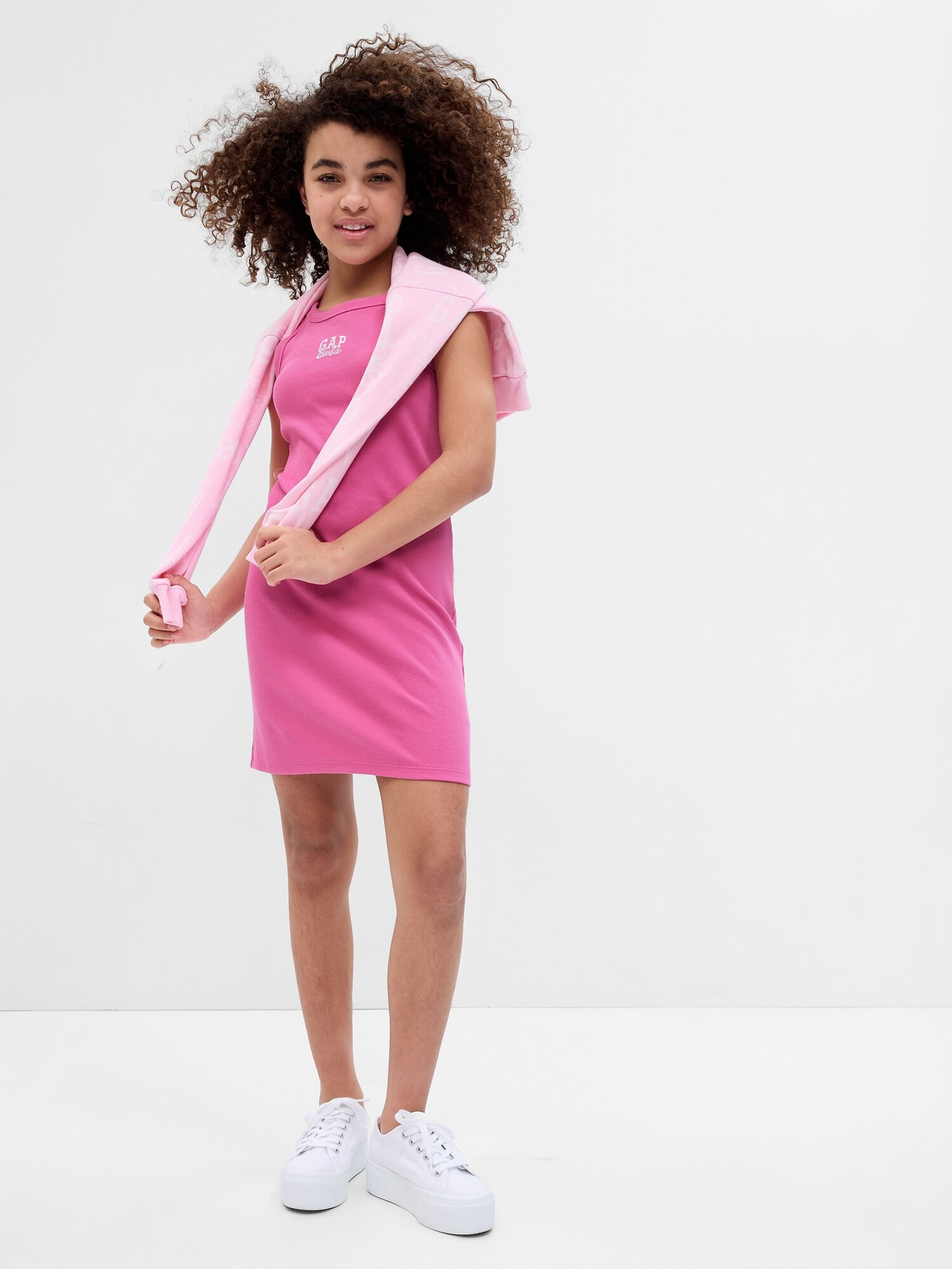 Dziecięca sukienka  Gap × Barbie™