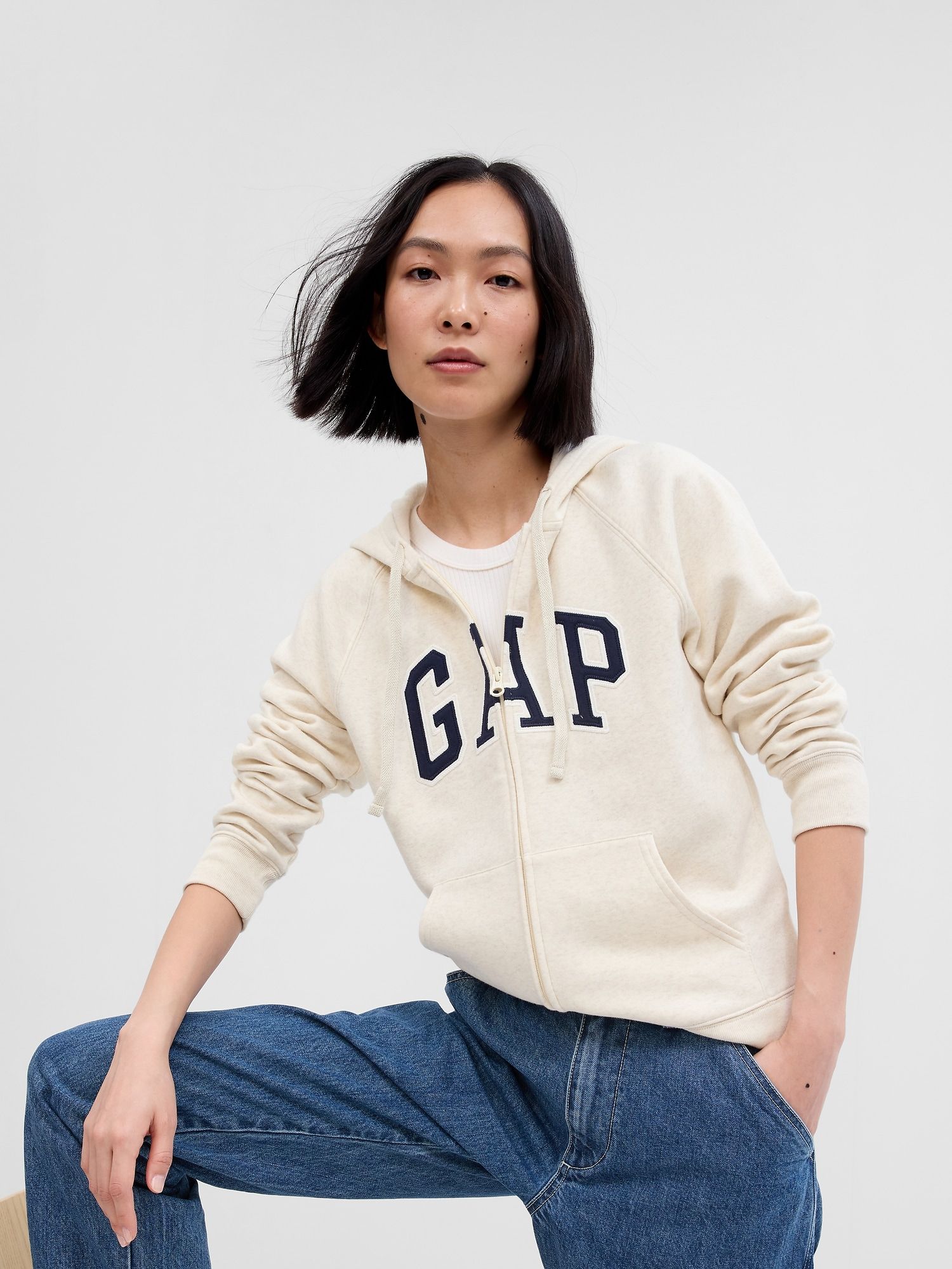 sweatshirt-mit-logo-und-fleece-gap-at
