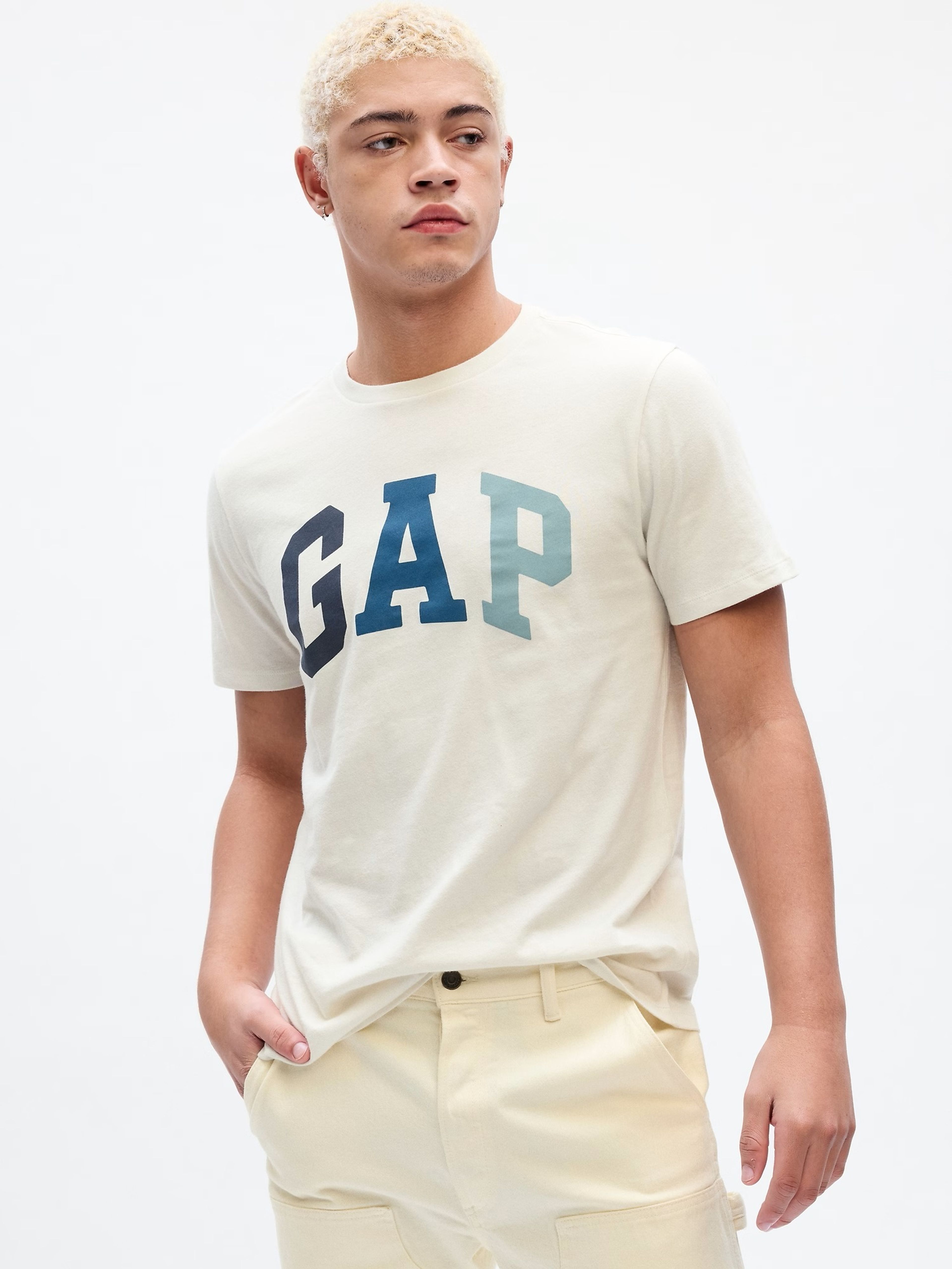 T-Shirt mit GAP Logo