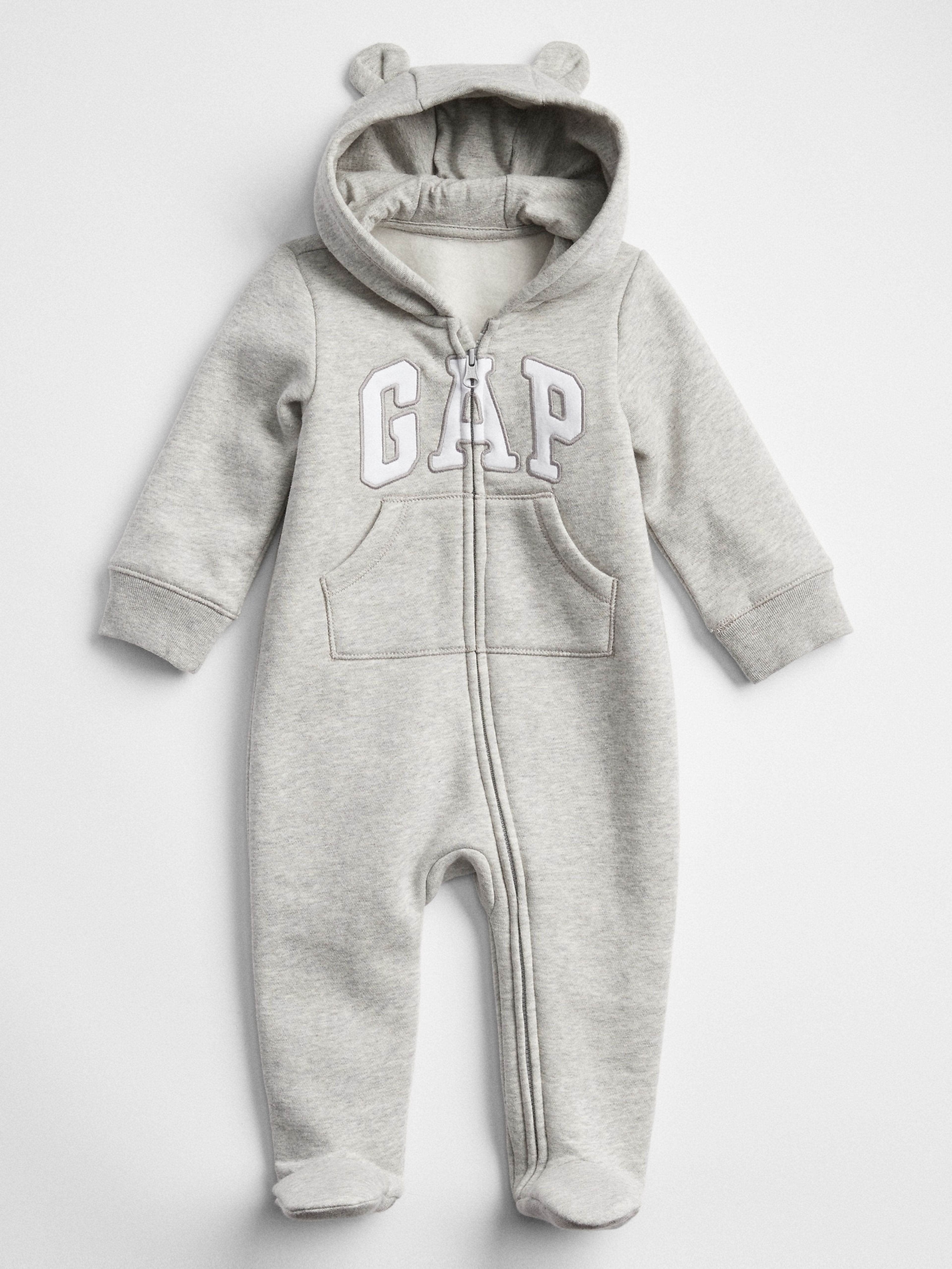 Baby-Overall GAP Logo