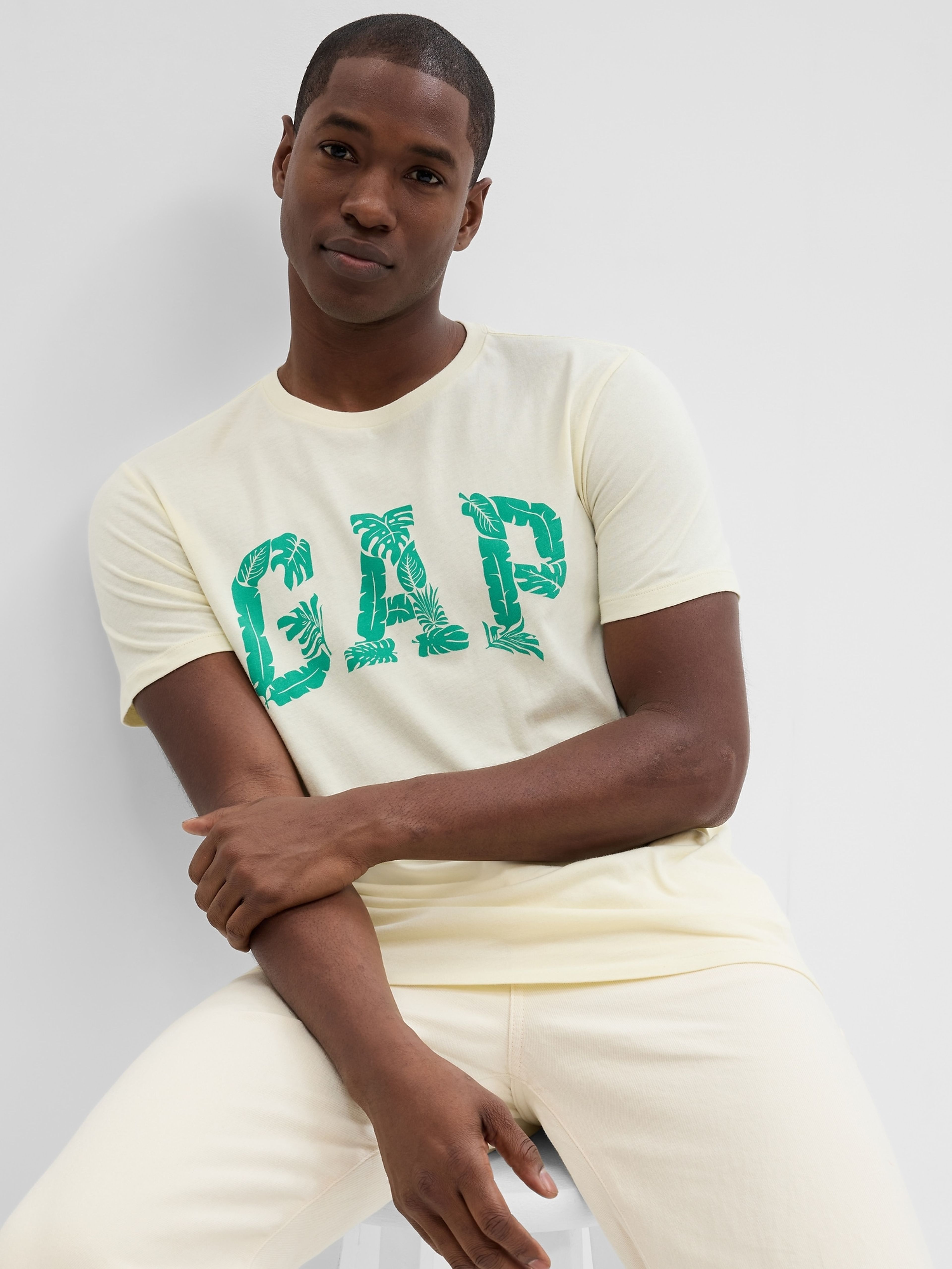 T-Shirt mit GAP Logo